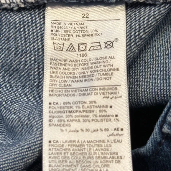 Old Navy women’s high rise wow Jean shorts size 22. - Picture 8 of 9